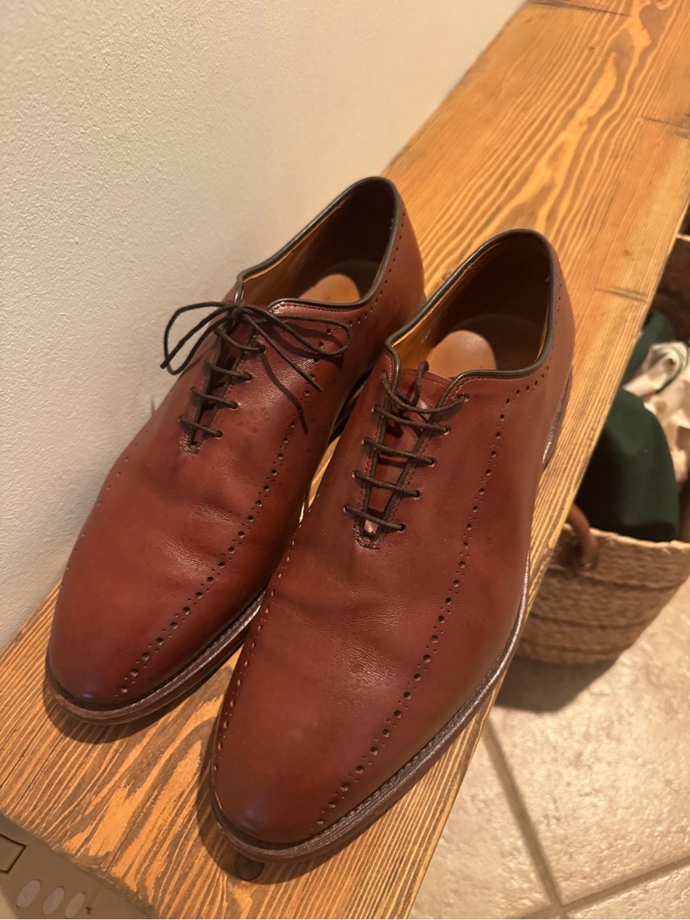 Allen Edmonds Chestnut Brown Leather Oxford Derbys
